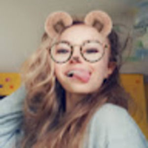 Meet your Posher, Maddie